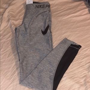Nike leggings